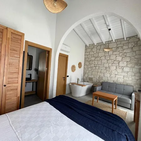 Rhea Boutique Szálloda Alacati