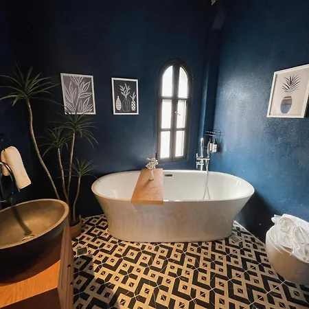 Rhea Boutique Hotel