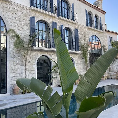 Rhea Boutique Szálloda Alacati