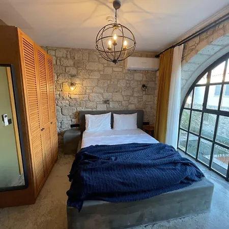 Rhea Boutique Szálloda