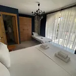 Hotel Rhea Boutique *