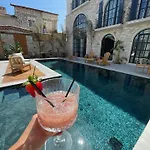 Rhea Boutique Hotel Alaçatı