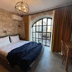 Rhea Boutique * Alaçatı