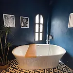 Rhea Boutique Hotel *