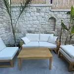 Hotel Rhea Boutique *