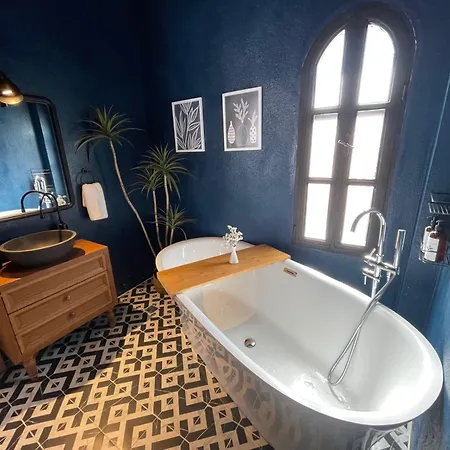 Rhea Boutique Alaçatı