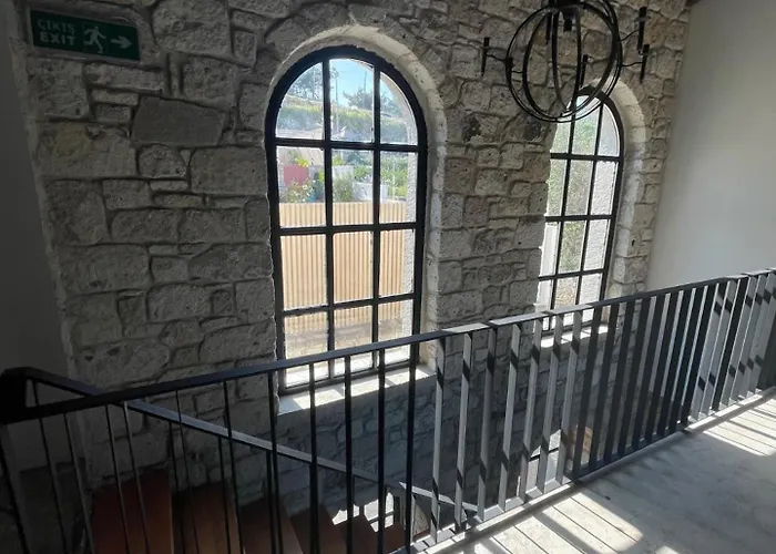 Rhea Boutique Alaçatı