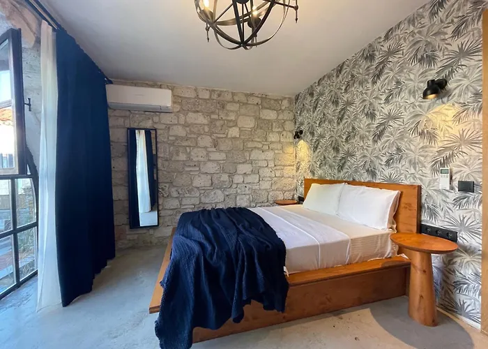 Rhea Boutique * Alaçatı