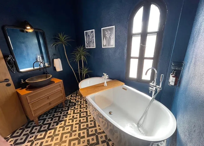 Rhea Boutique Alaçatı